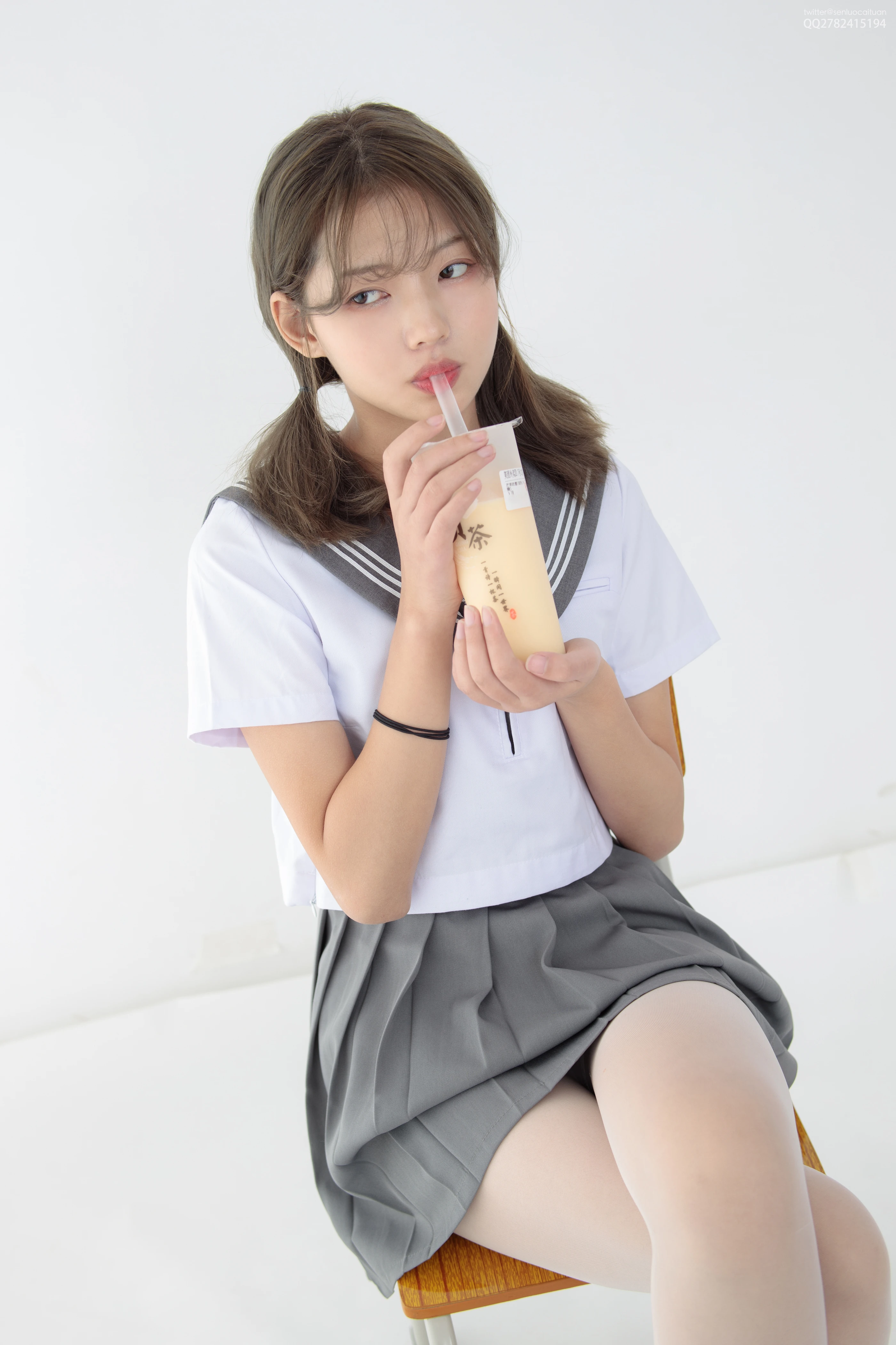 森萝财团 JKFUN 白丝网鞋合辑-1 [56P 1V]插图7